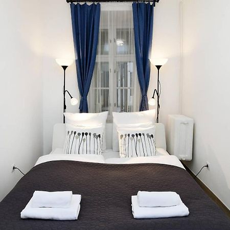 Very Central Apartment Close To Basilica ブダペスト エクステリア 写真