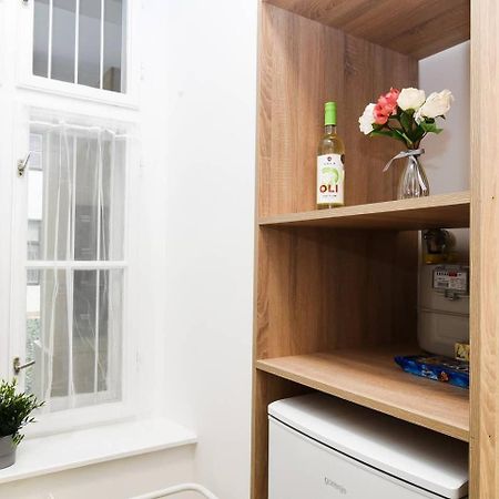Very Central Apartment Close To Basilica ブダペスト エクステリア 写真