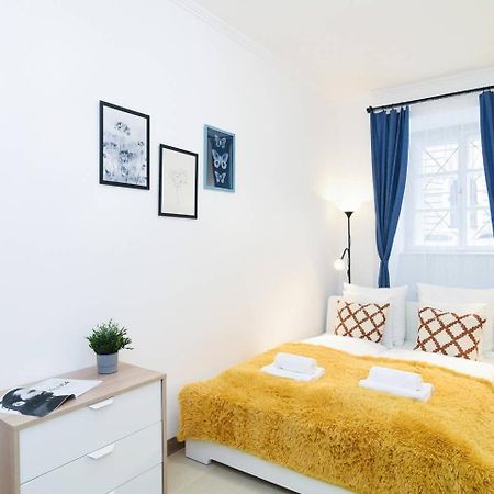 Very Central Apartment Close To Basilica ブダペスト エクステリア 写真
