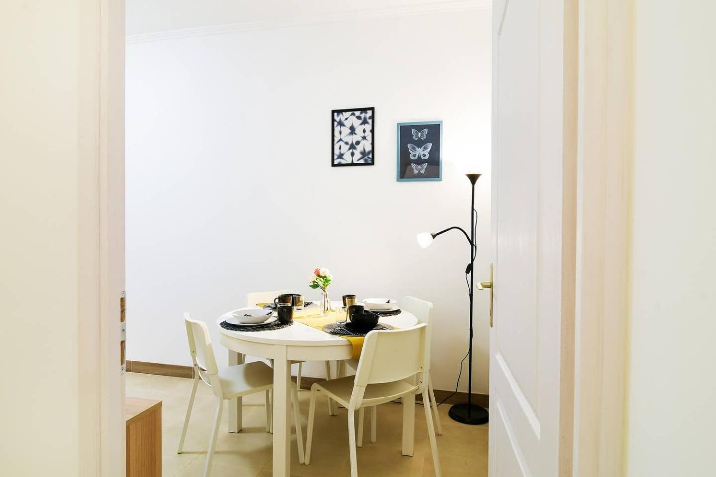 Very Central Apartment Close To Basilica ブダペスト エクステリア 写真